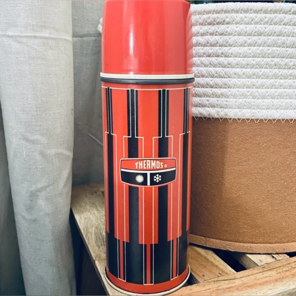 Vintage Thermos bottle - Picture 3 of 16